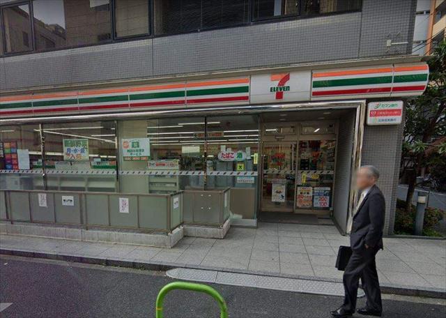 コンビニ　セブンイレブン（コンビニ）まで1352m