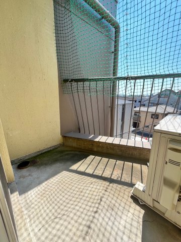 バルコニー　同物件、別号室の参考写真です。