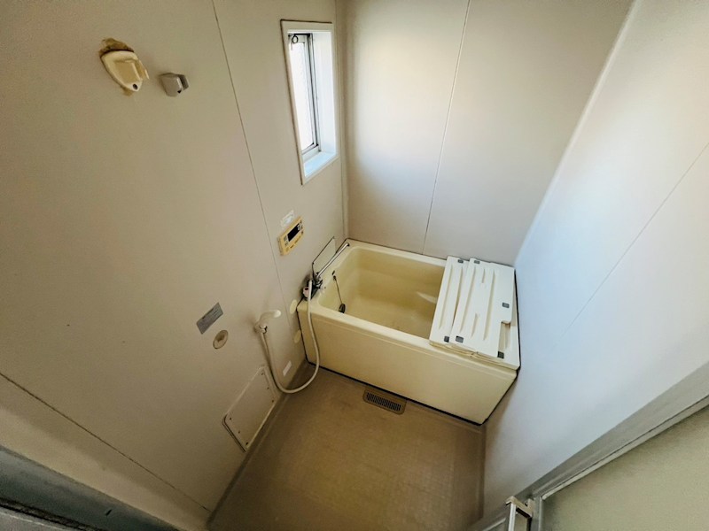 バス・シャワールーム　同一物件別部屋写真