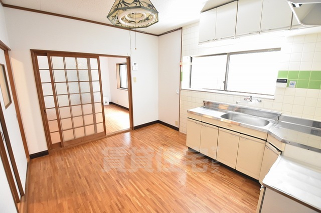 下小阪1丁目貸家の居間写真