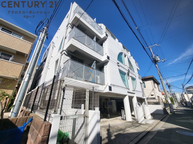 建物外観　安心のオートロック付きです♪
