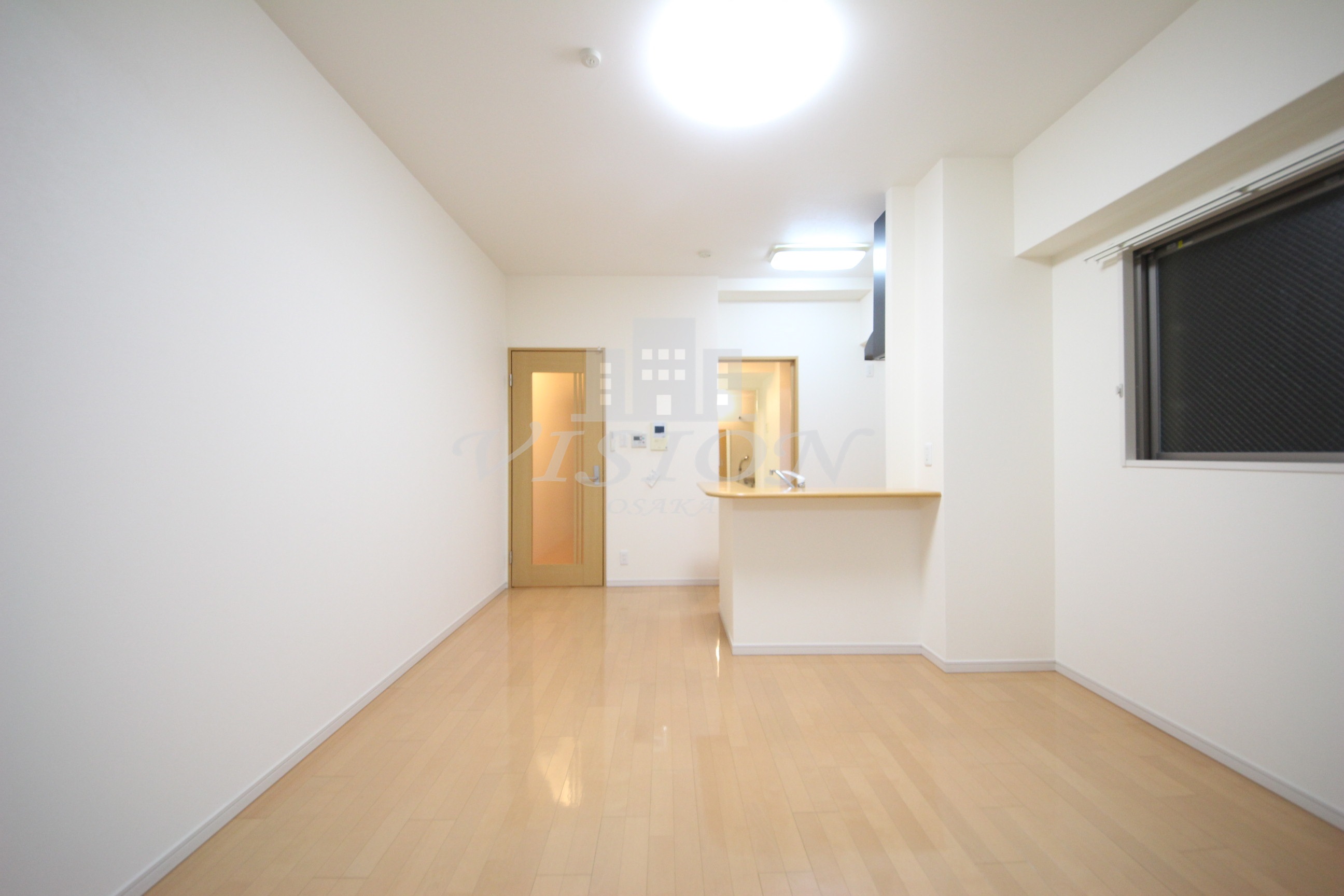 地下鉄御堂筋線 江坂駅 徒歩5分 11階建 築19年の居間写真