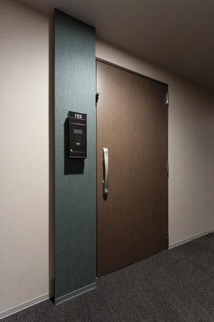 玄関　※写真は同タイプ住戸です。