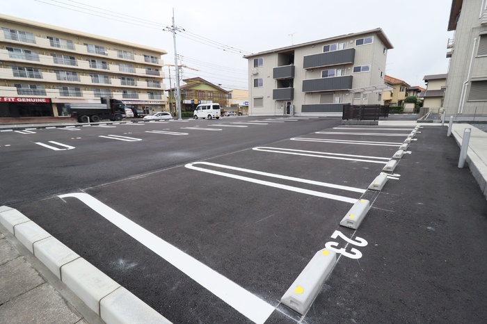 駐車場　駐車場
