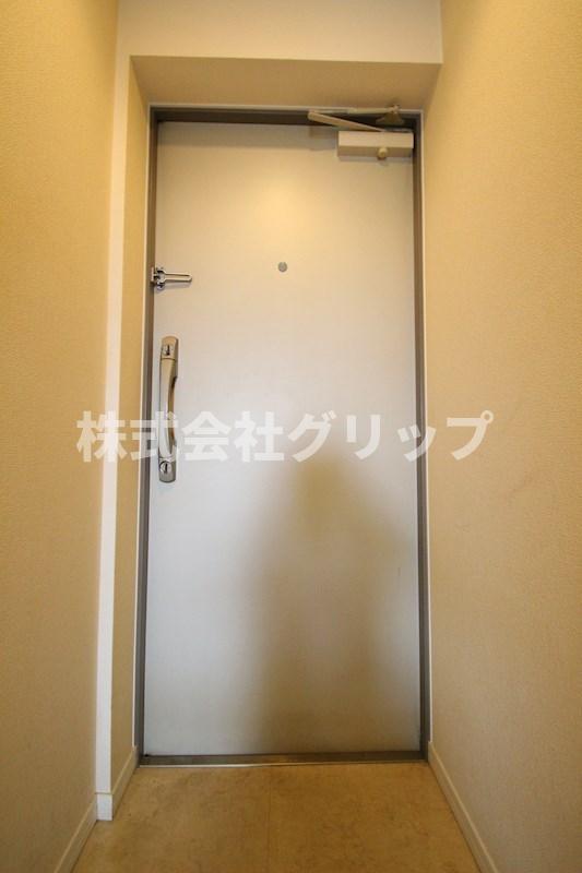 リヴシティ横濱弘明寺の玄関写真