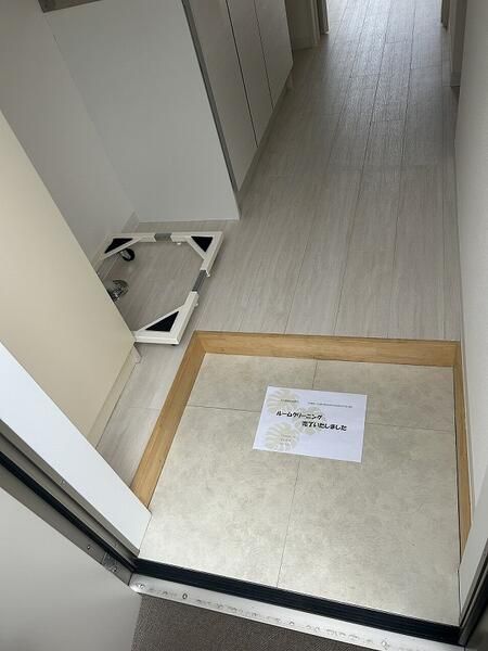 小田急線 玉川学園前駅 徒歩8分 2階建 築8年の玄関写真