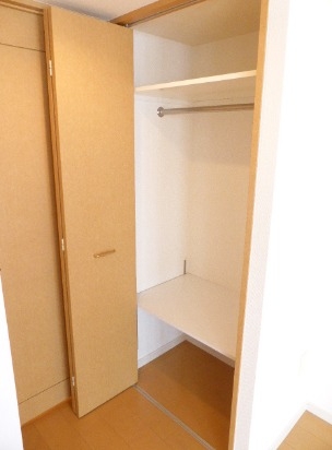 収納　※別部屋の参考写真です。