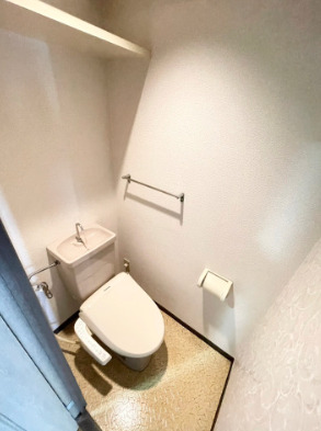 トイレ　コンパクトで使いやすいトイレです