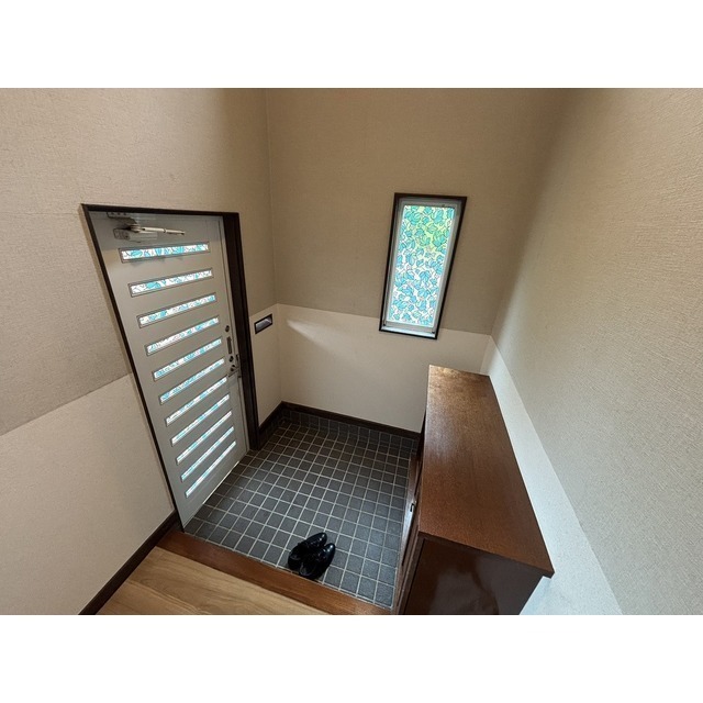 伊那市城南町戸建の玄関写真