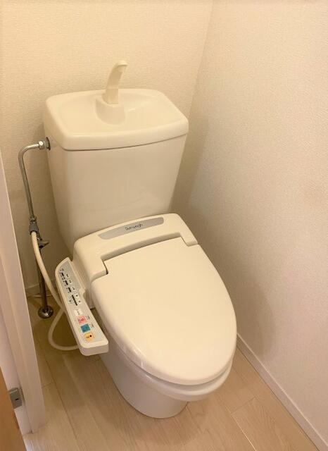 トイレ　ウォシュレット