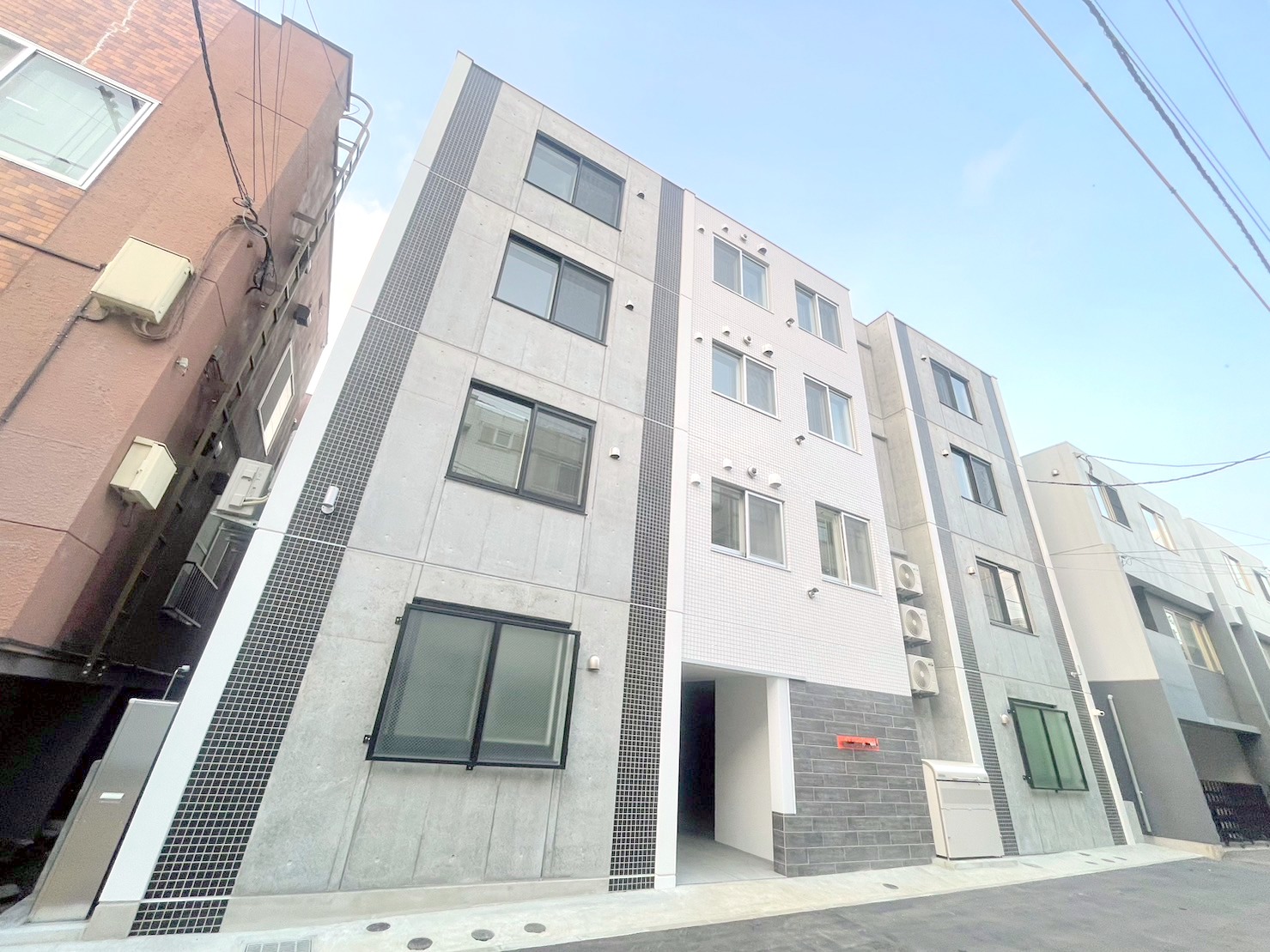 地下鉄南北線 中島公園駅 徒歩10分 築3年