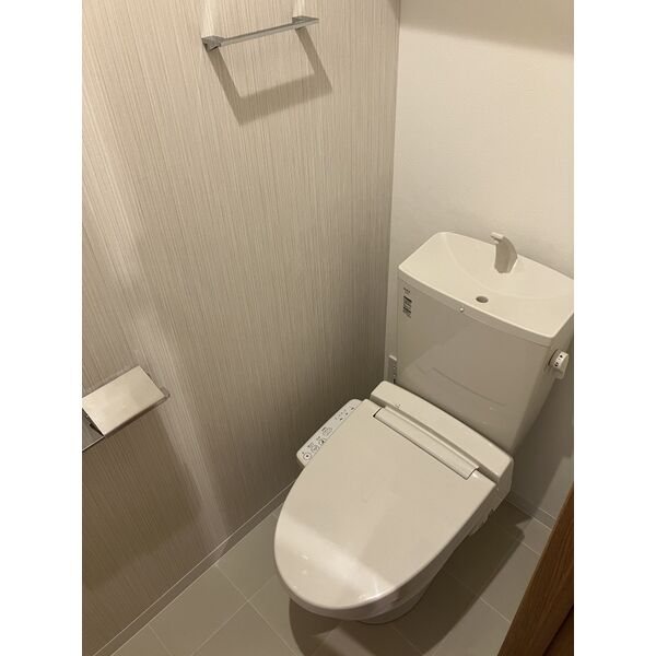 REGALEST尼崎のトイレ写真