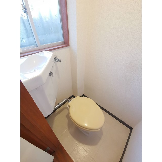 コーポ山文IIのトイレ写真