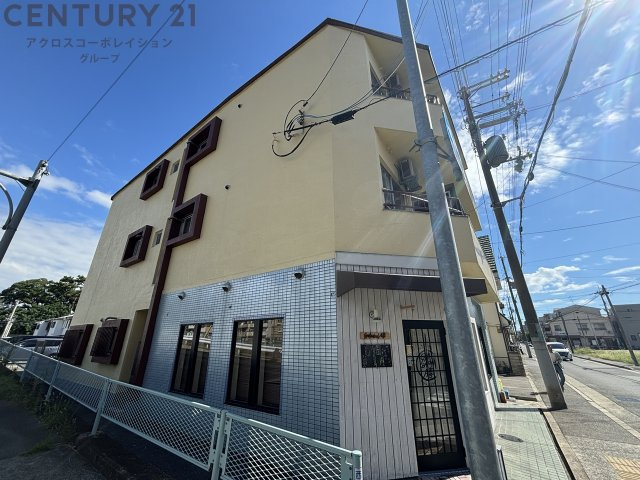 建物外観　宅配BOX付きで便利です！