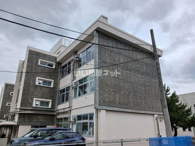 小学校　熊谷市立熊谷南小学校（小学校）まで2000m