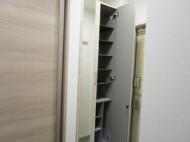 玄関　シューズボックス（トールタイプ）