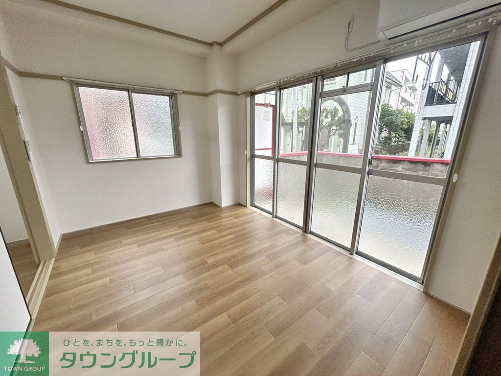 居室・リビング　別号室参考写真