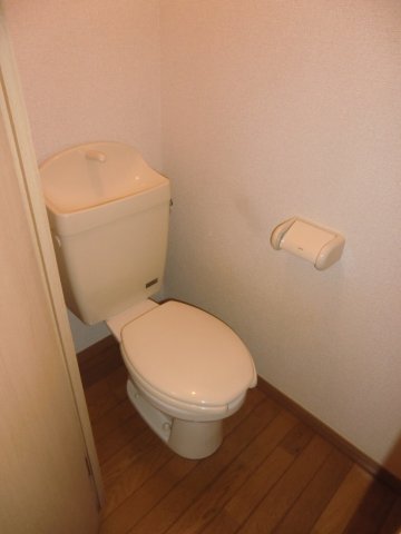 トイレ　コンパクトで使いやすいトイレです