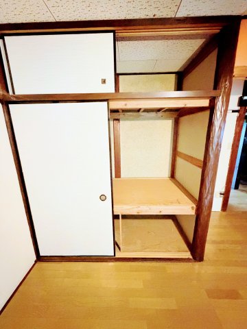 石生貸家Tの内装写真