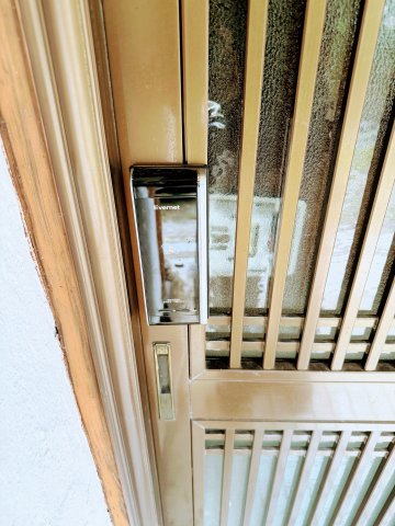 石生貸家Tの玄関写真