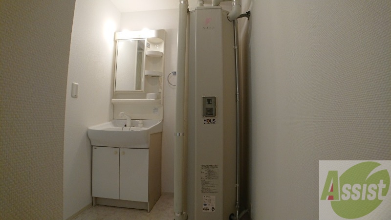 その他設備　電気温水器です。これでいつでもお湯を使えます！