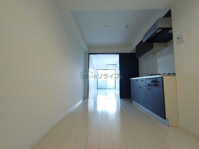 レピュア三ノ輪レジデンスの居間写真