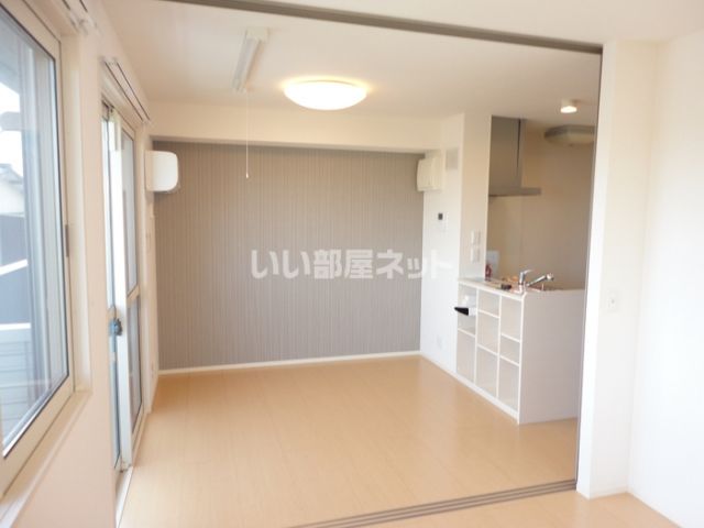 アムール常盤の居間写真