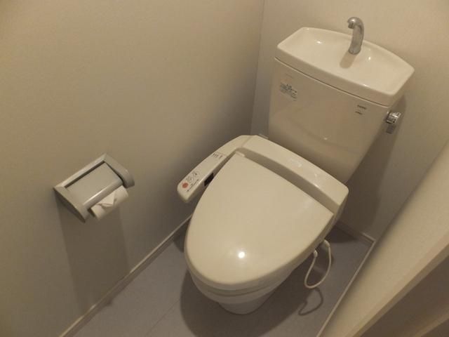 トイレ　シャワートイレ