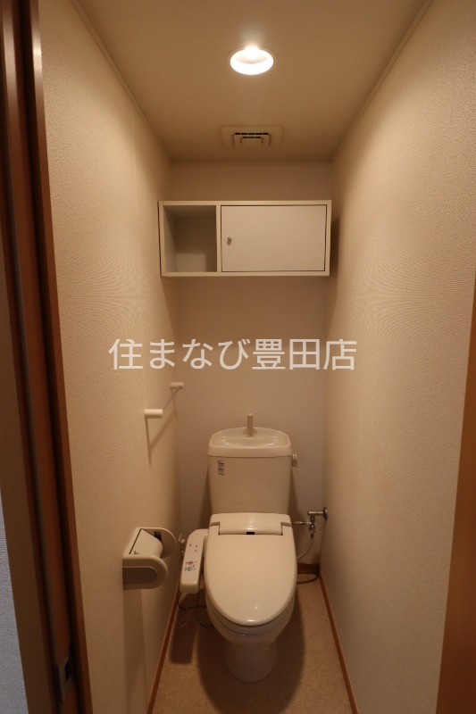トイレ　同型タイプ