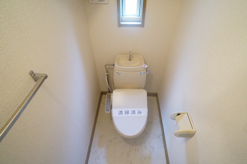 トイレ　1Fトイレのみ温水洗浄便座付き◎