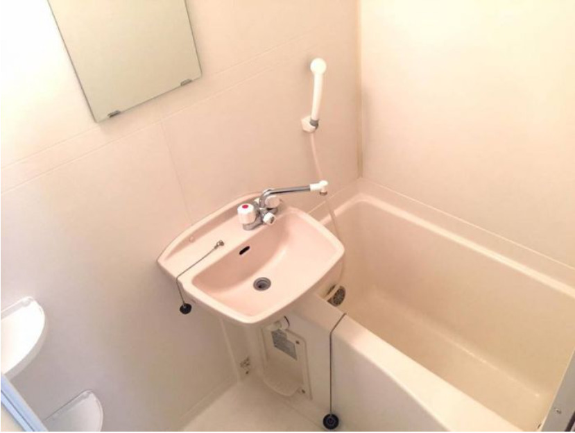 バス・シャワールーム　日々の疲れを癒すお風呂付です