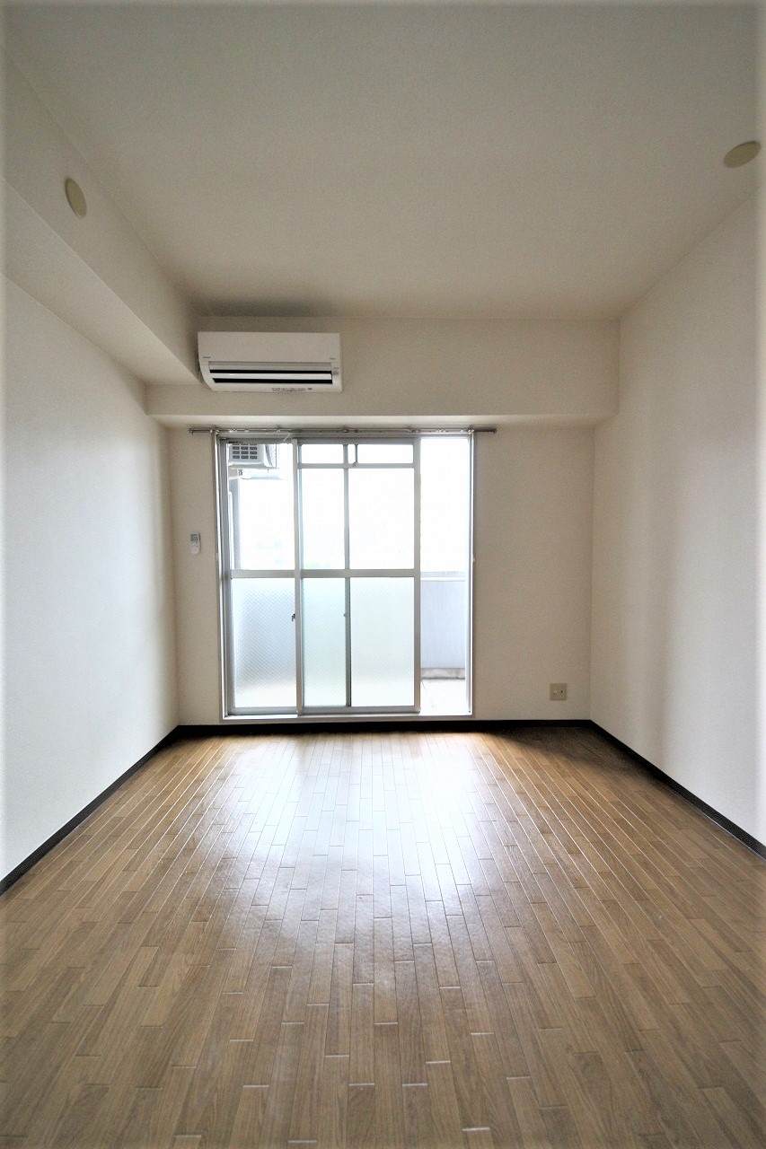 居室・リビング　※写真は同タイプの別部屋です（以下同）※