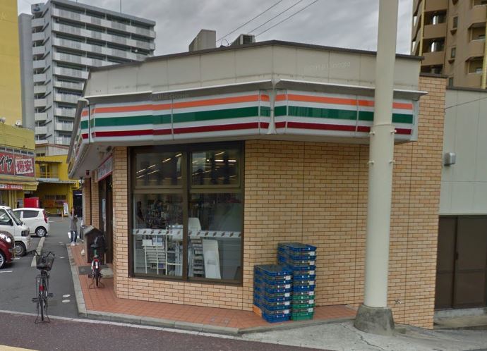 コンビニ　セブンイレブン小倉木町店（コンビニ）まで293m