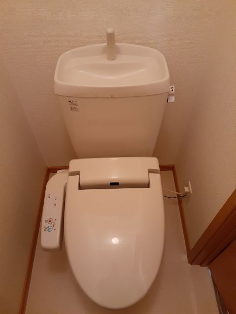 【福井市足羽のアパートのトイレ】