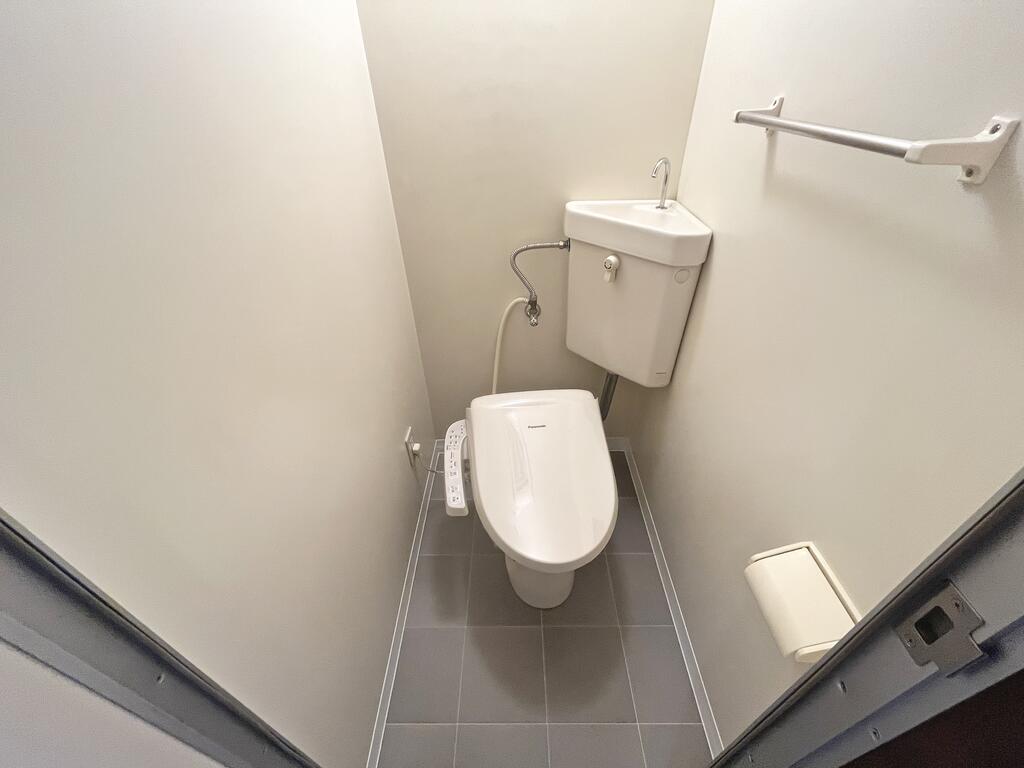 ＪＲ鹿児島本線 八幡駅 徒歩7分 5階建 築30年のトイレ写真