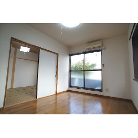 居室・リビング　居室