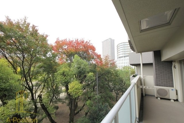 バルコニー　レジュールアッシュ福島