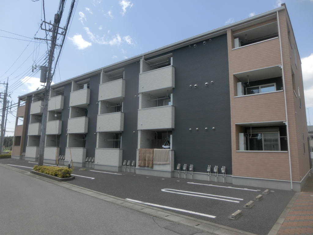 東武宇都宮線 東武宇都宮駅 バス乗車時間：25分 最寄りバス停で下車 徒歩7分 築14年