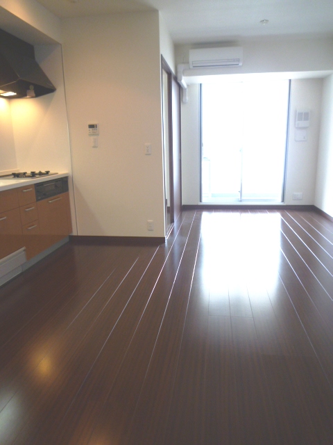 居室・リビング　内観