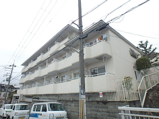 神戸市灘区篠原北町のマンションの建物外観