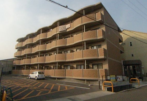 岸和田市春木本町のアパートの建物外観