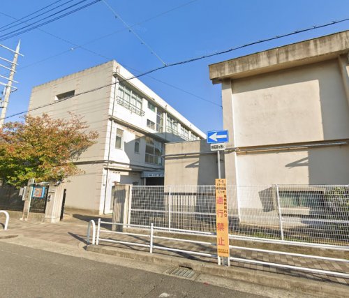 小学校　岸和田市立大宮小学校（小学校）まで426m