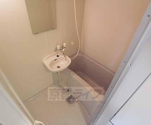 バス・シャワールーム　一日の疲れは半身浴で・・・