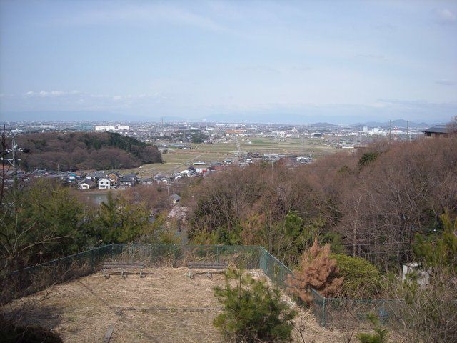 【グリーンハウス青山の公園】