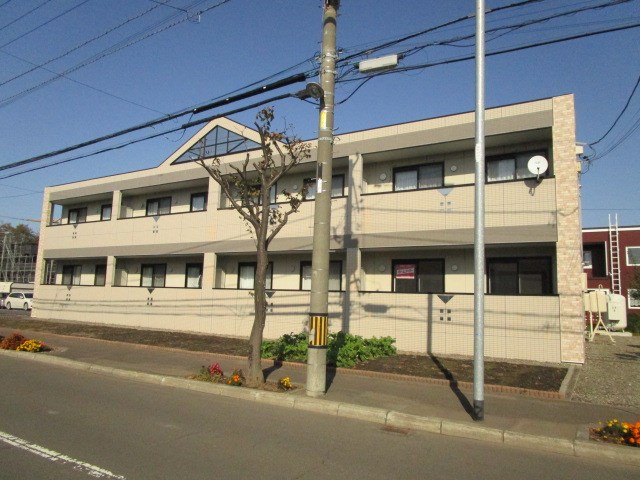 札幌市北区あいの里二条のマンションの建物外観