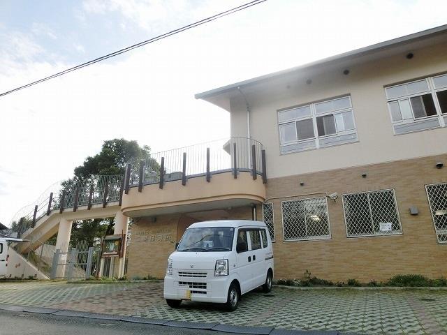 【フレンテ二島IIの幼稚園・保育園】