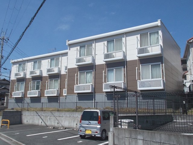 【大和郡山市新町のアパートの建物外観】