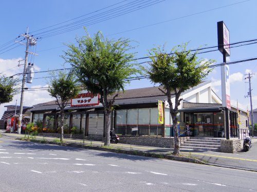 【大和郡山市新町のアパートのスーパー】