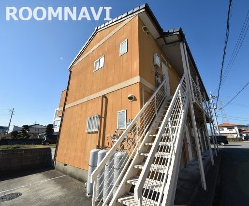 【板野郡藍住町奥野のアパートの建物外観】