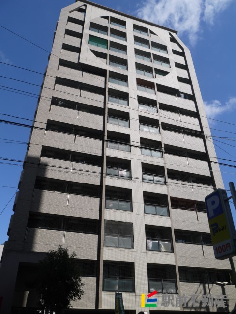 【福岡市中央区清川のマンションの建物外観】